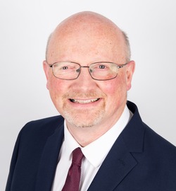 Another rave review for solicitor Peter Dadswell